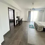 Edmond Hotel 3*