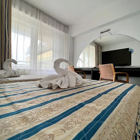 Edmond Hotel 3*