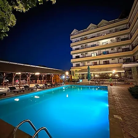 Edmond Hotel 3*