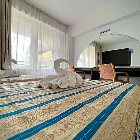 Edmond Hotel 3*